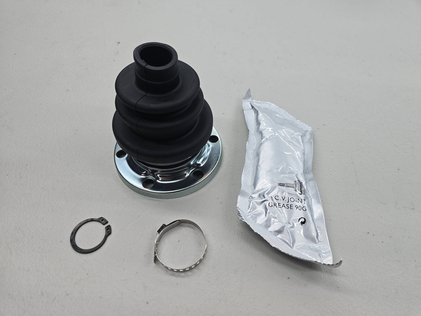 BMW E30 Outer Axle Boot Rebuild Kit 33219067815