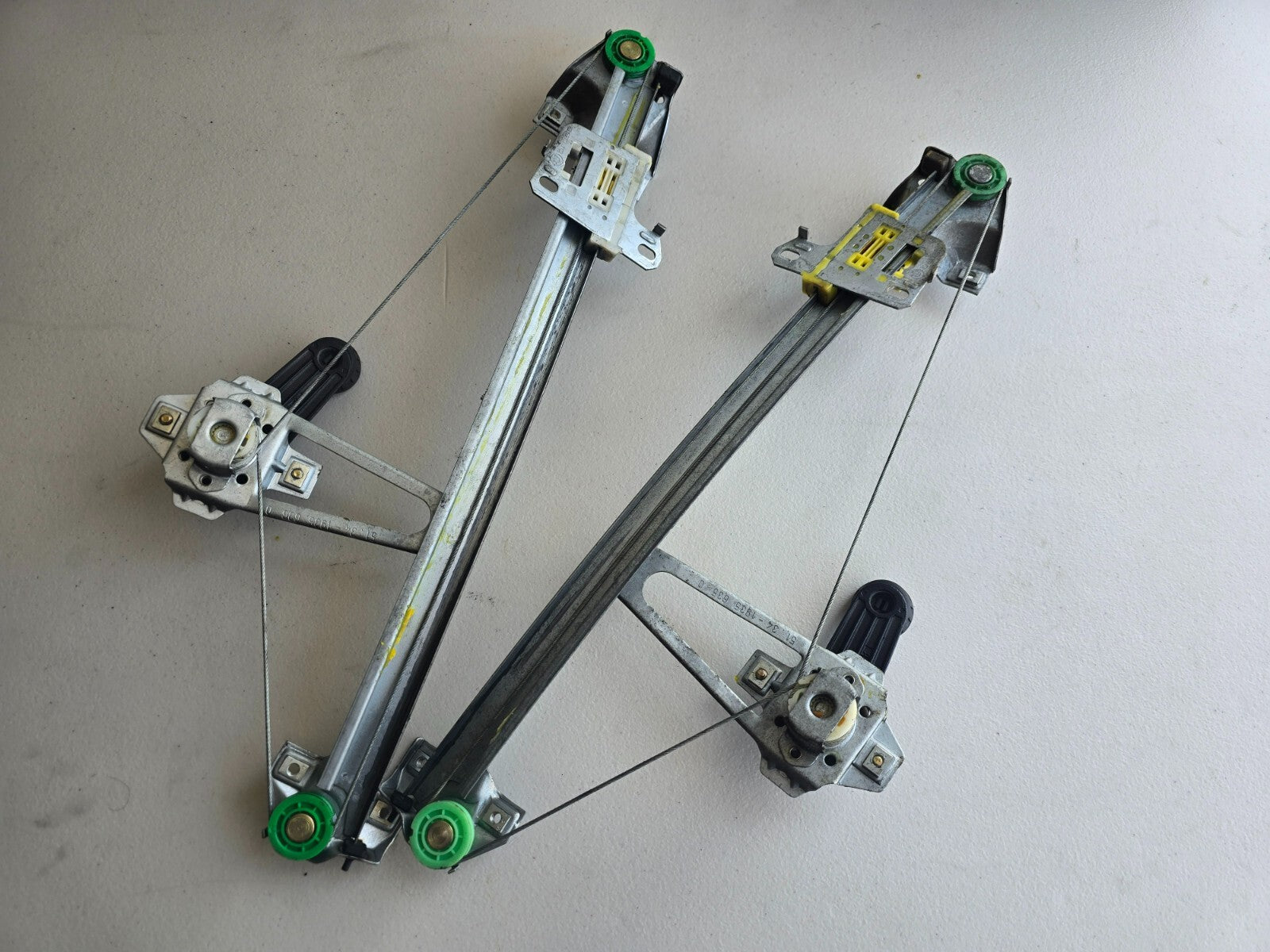 BMW E30 Sedan Touring Rear Manual Crank Window Regulator With Handles