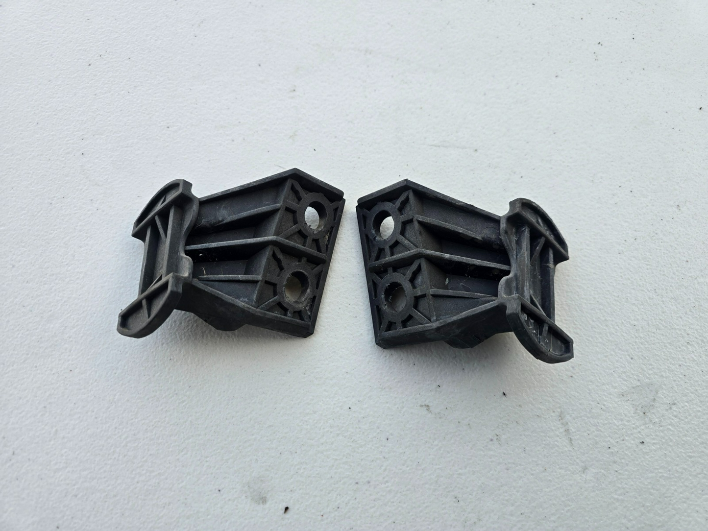 BMW OEM Z3 M Roadster MCoupe Rear Bumper Support Bracket 51128397521 51128397522