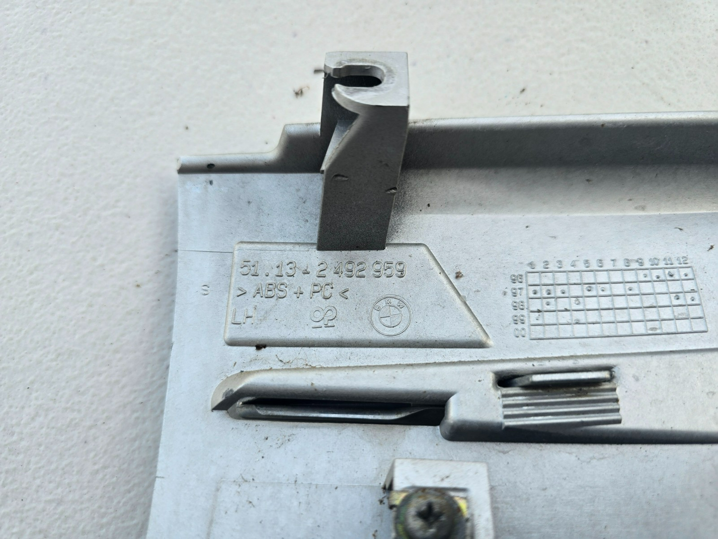 BMW OEM Z3 M Roadster M Coupe Hood Vent Side Grille Set 51132492960 51132492959