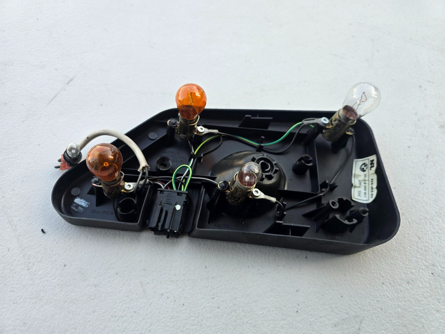 BMW OEM Z3 M Roadster Taillight Bulb Holder Right 63212695119 63218389861