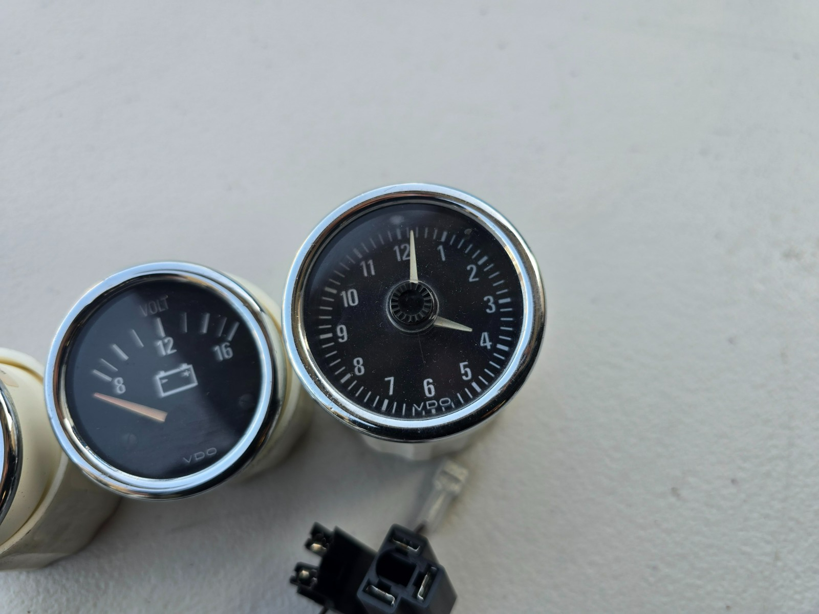 BMW OEM Z3 M Roadster M Coupe S52 Center Console Gauges Set Clock Voltage Oil