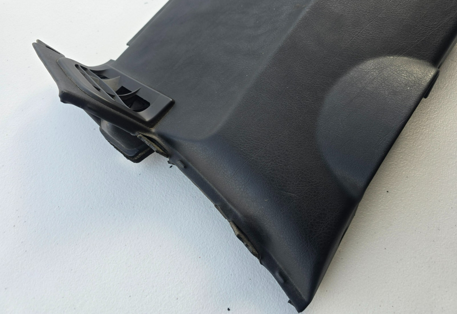 BMW OEM Z3 M Roadster Coupe Driver Knee Bolster Under Dash Panel 8397599