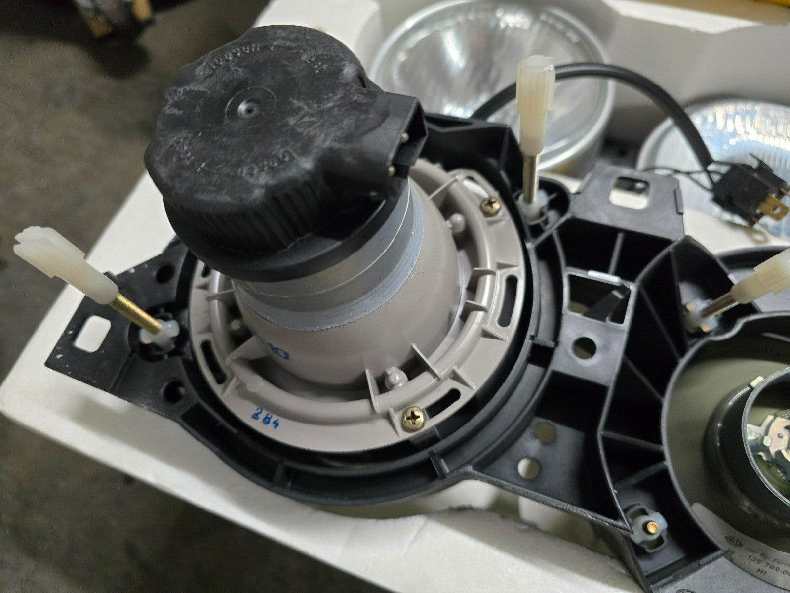 BMW E30 NOS NLA NIB Hella European Ellipsoid Headlights With City Light