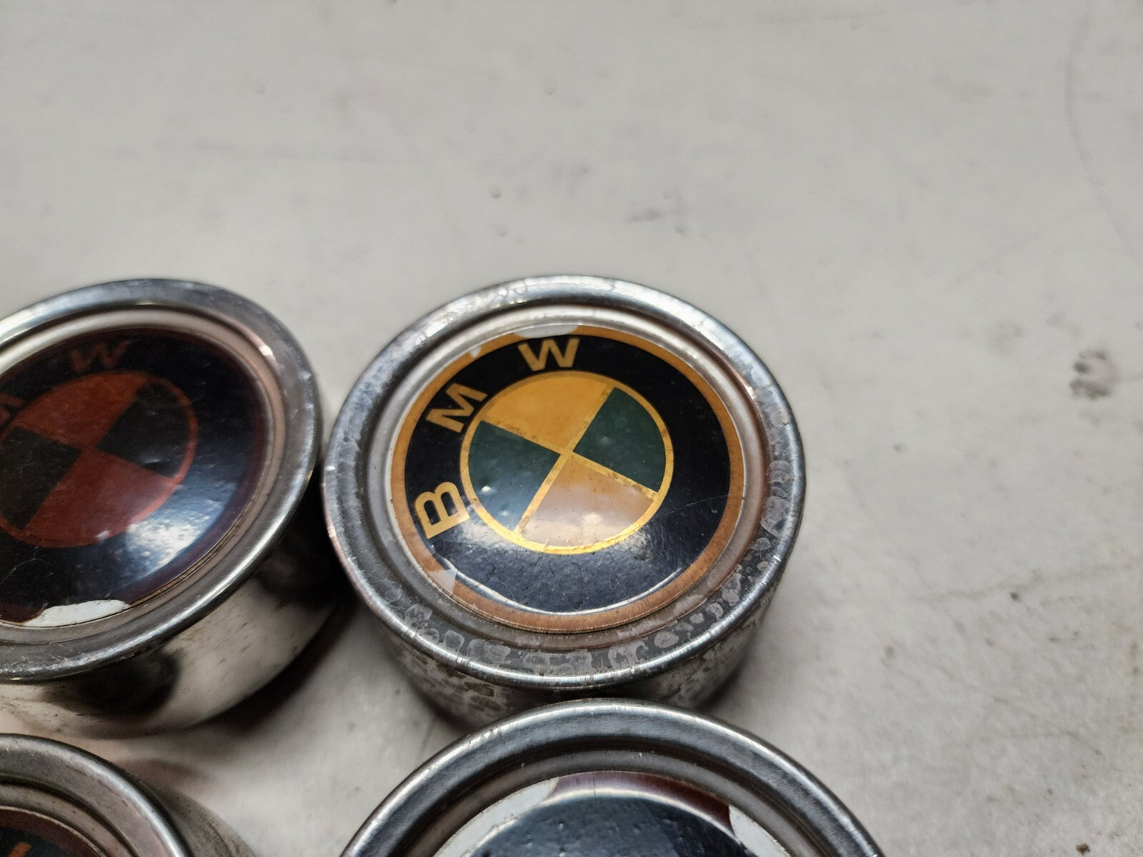 BMW E30 E21 E10 OEM Bottlecap Center Hub Cap Set