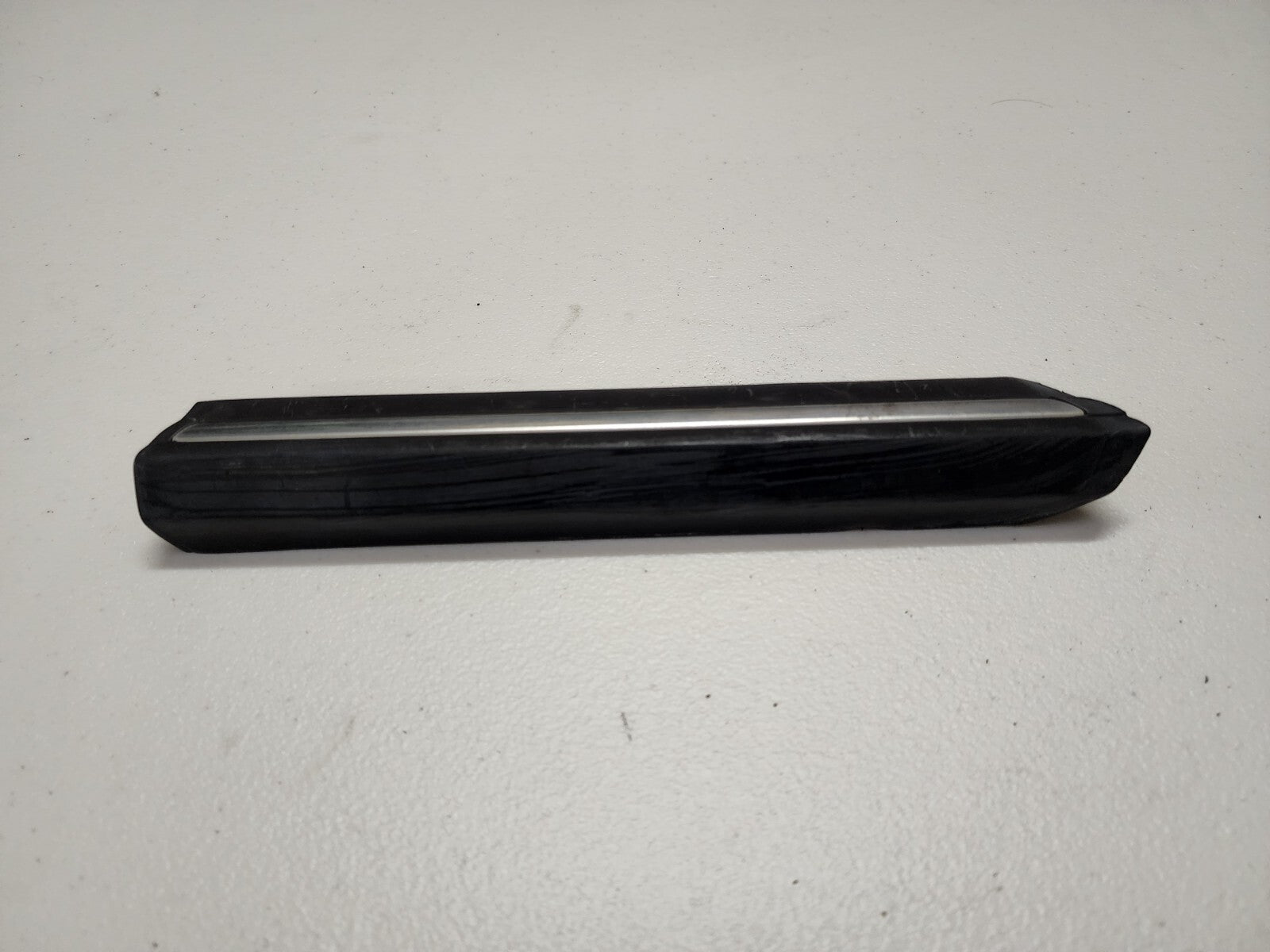 BMW E30 OEM Early Model Passenger Front Fender Molding Coupe/Sedan With Chrome