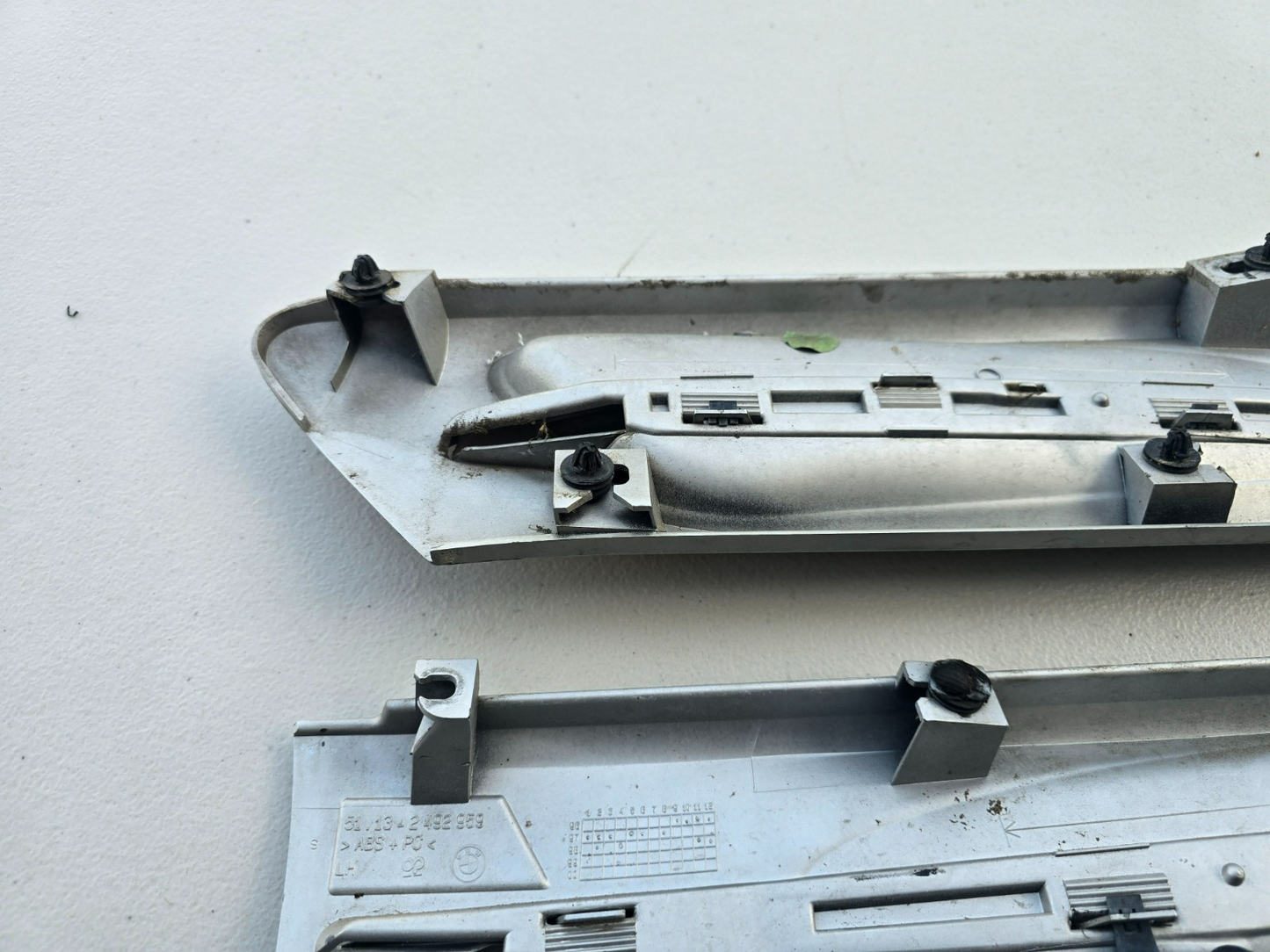 BMW OEM Z3 M Roadster M Coupe Hood Vent Side Grille Set 51132492960 51132492959