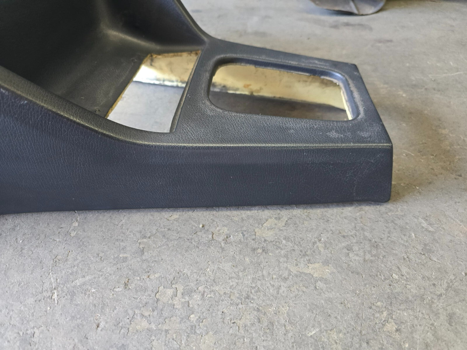 BMW E30 Front Center Console Storing Partition LHD Manual Crank Windows