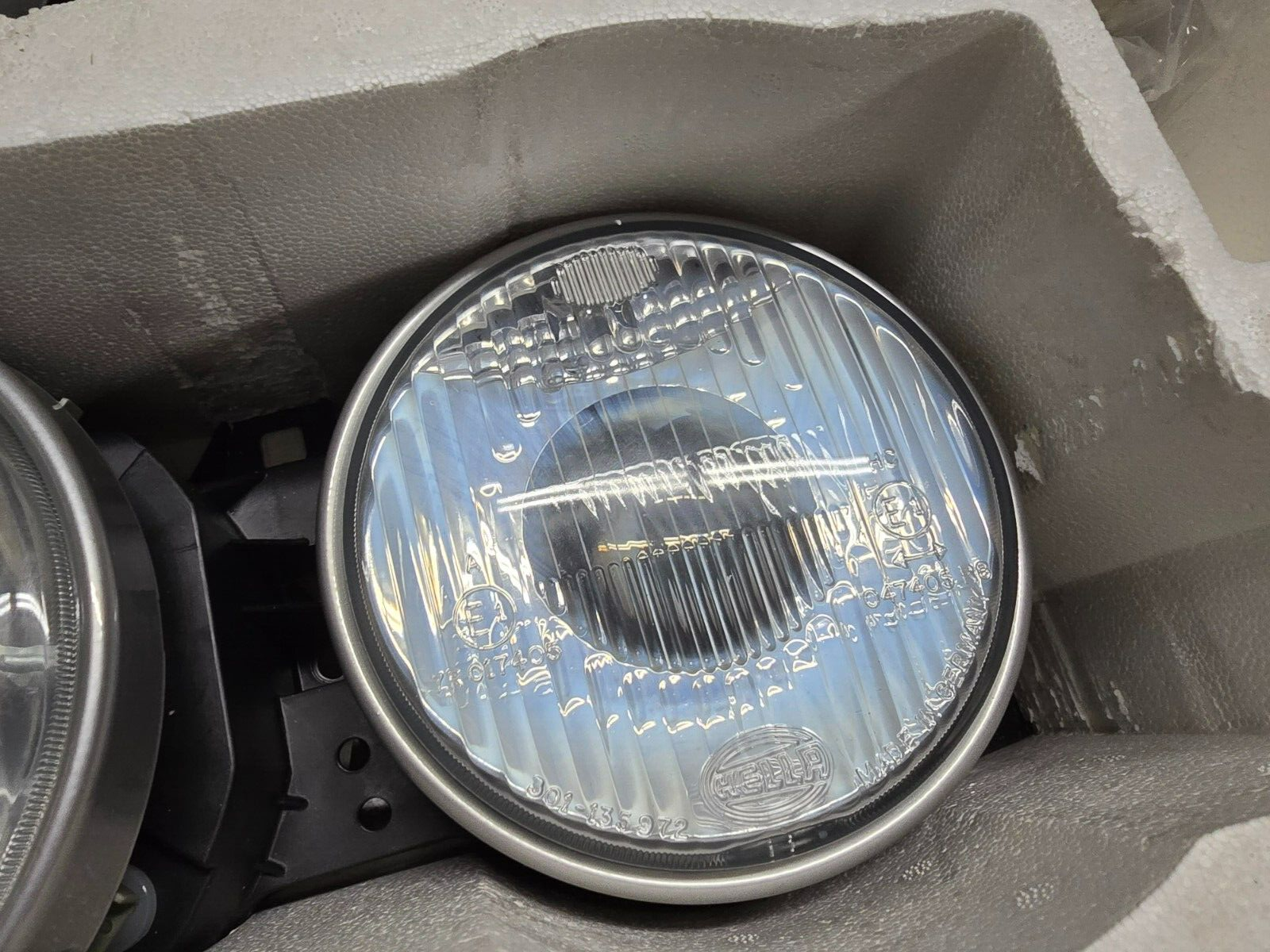 BMW E30 NOS NLA NIB Hella European Ellipsoid Headlights With City Light