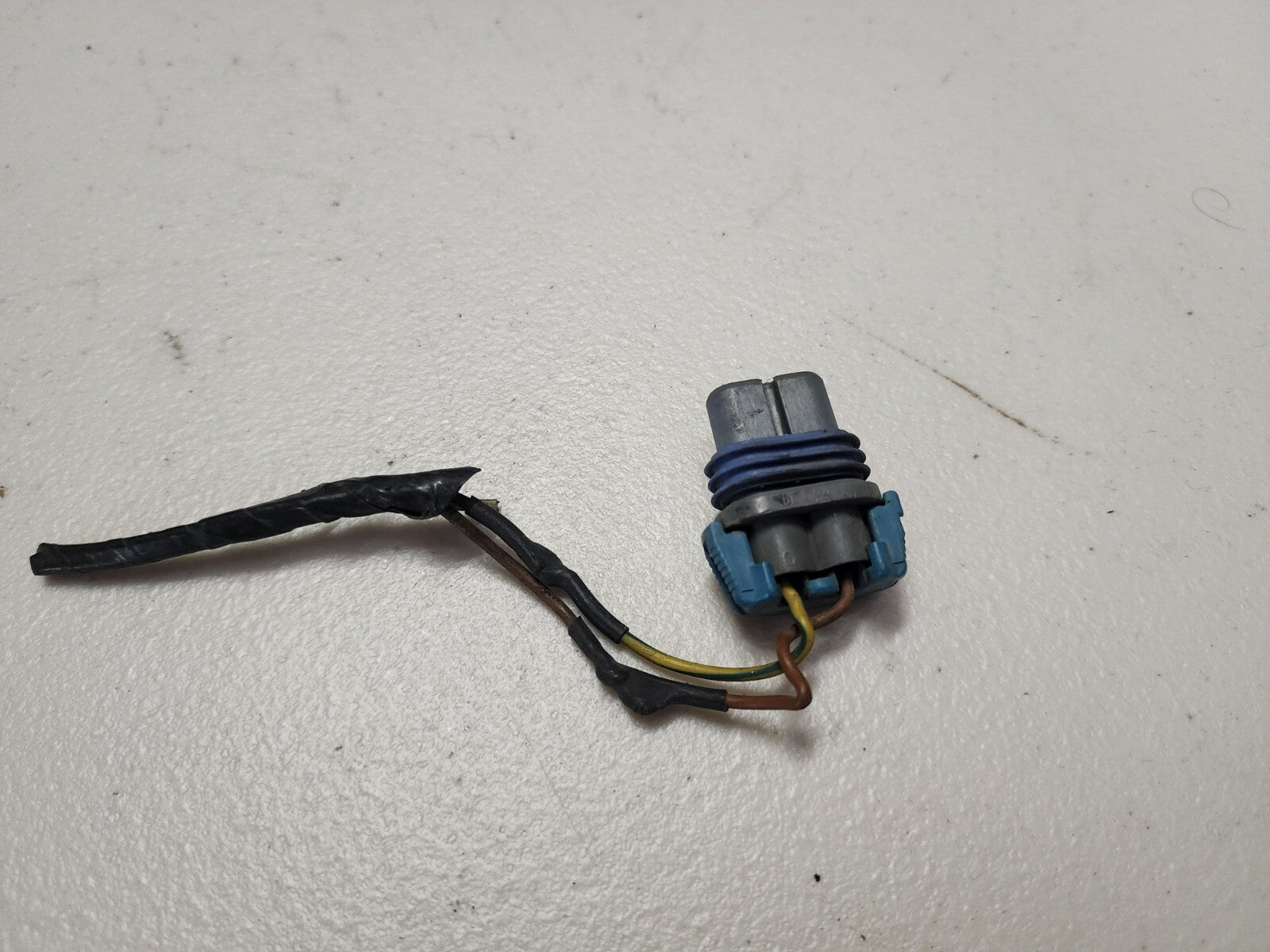 BMW E30 OEM Late Model Ellipsoid Headlight Wiring Pigtails 9005/9006 Single