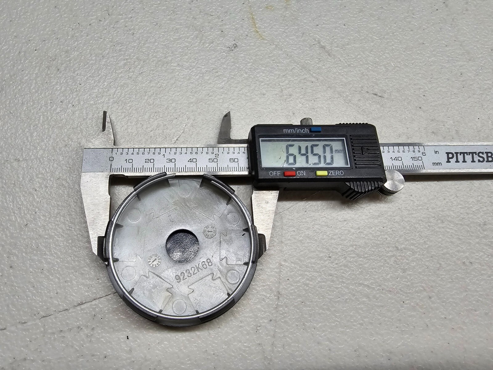 TA5R Wheels Center Cap Set BLACK 9232K68 NEW