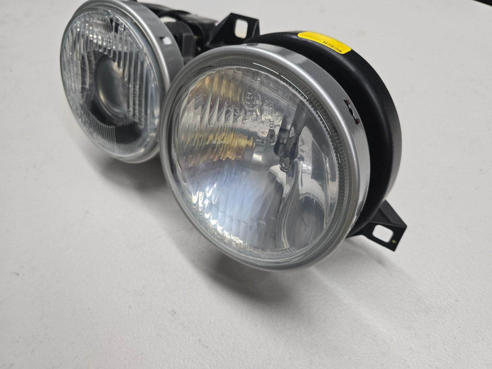 BMW E30 Passenger Brand New Bosch Euro Smiley Headlight NOS NLA