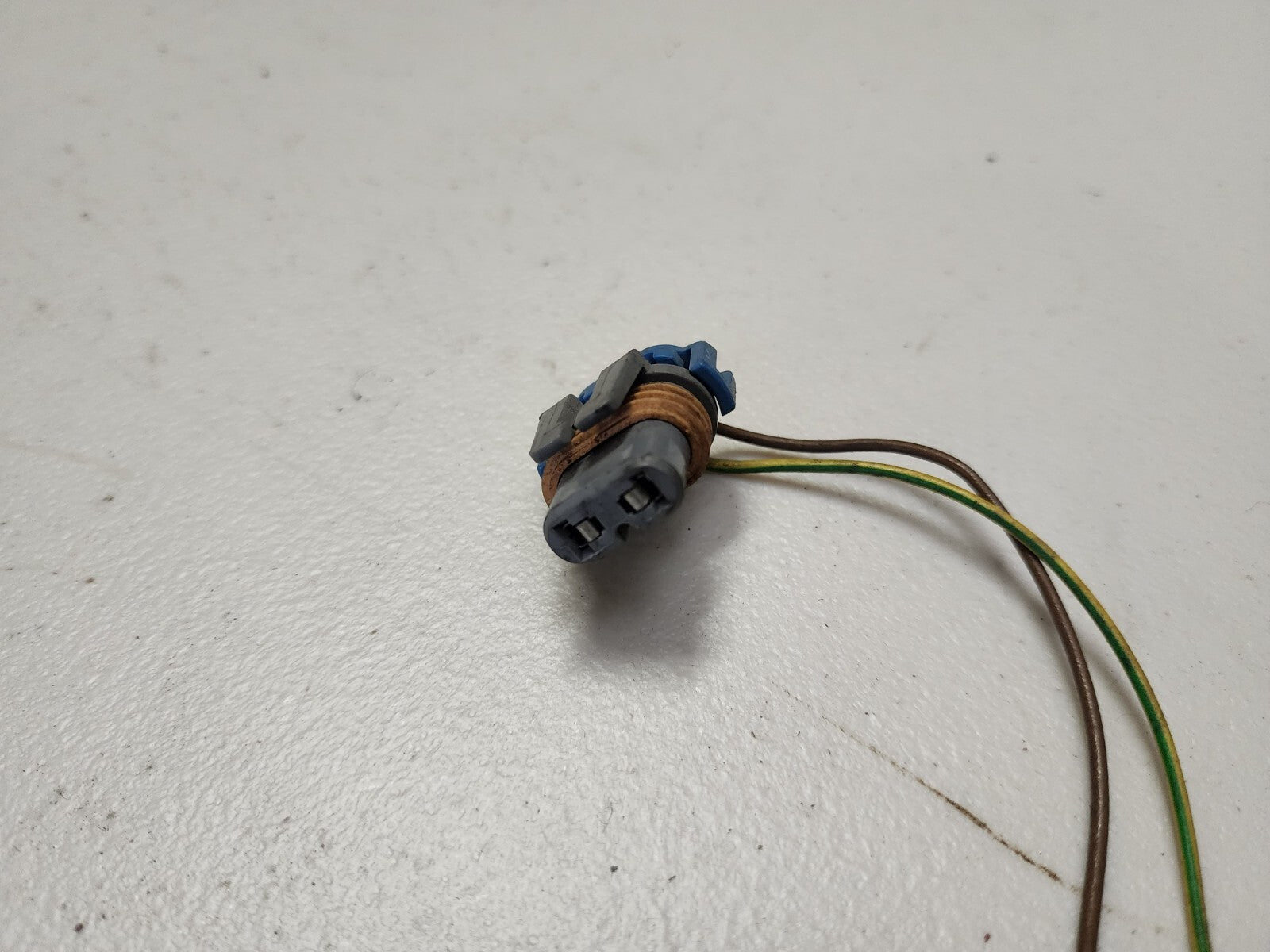 BMW E30 OEM Late Model Ellipsoid Headlight Wiring Pigtails 9005/9006 Set of 2