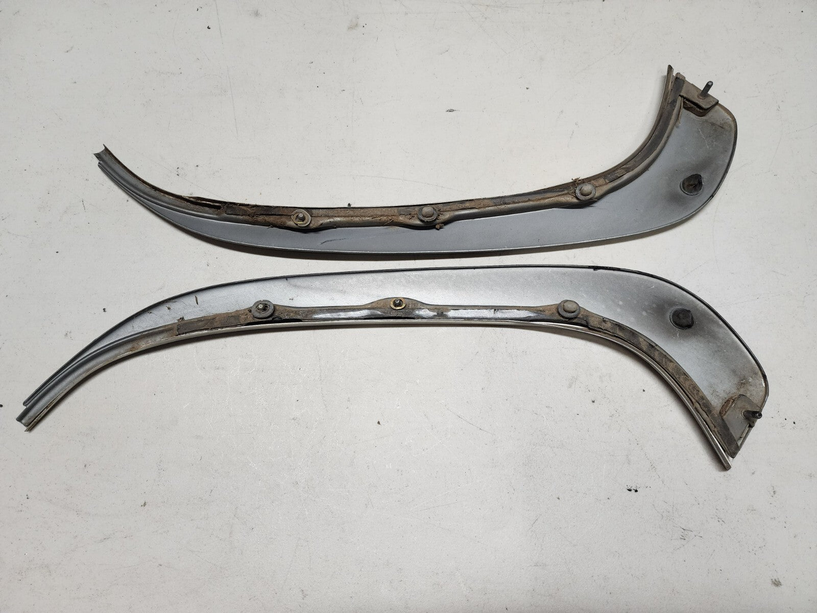 BMW E30 OEM Sedan C Pillar Window Trim Surround Set Left Right