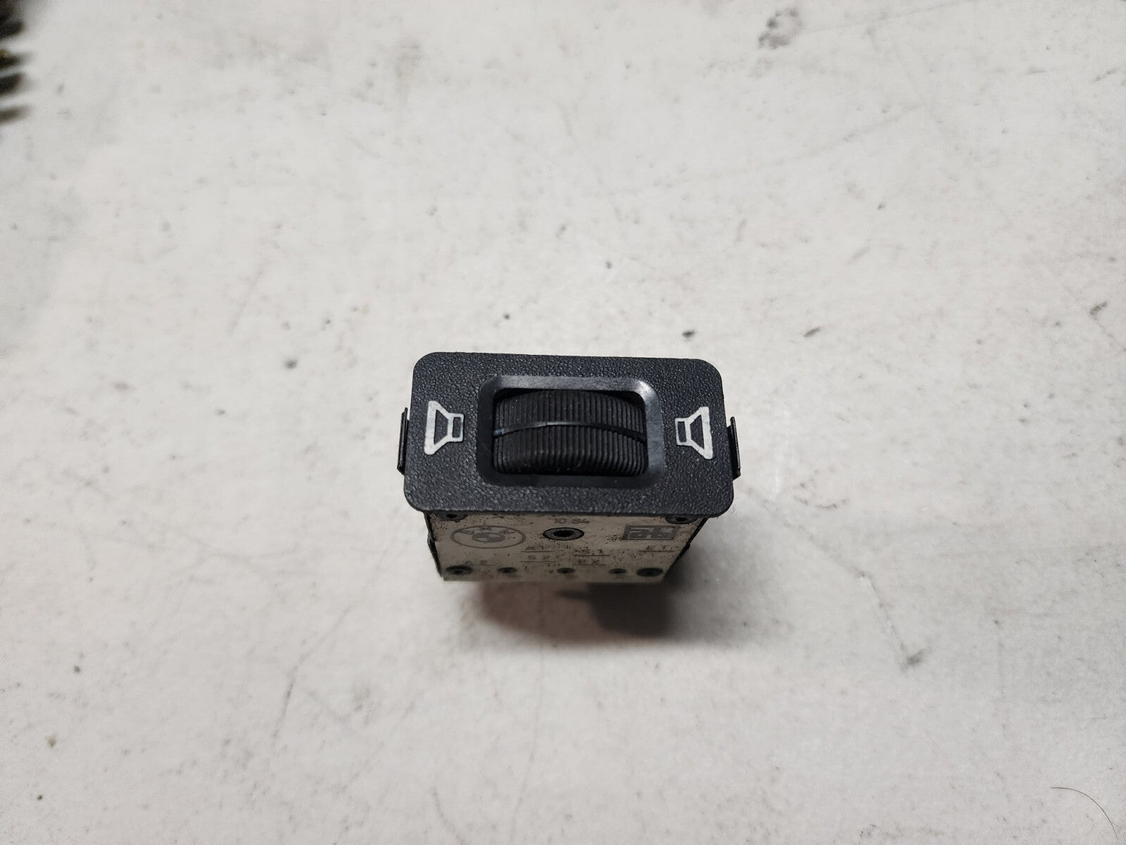 BMW E30 OEM Speaker Volume Fade Fader Balance Switch