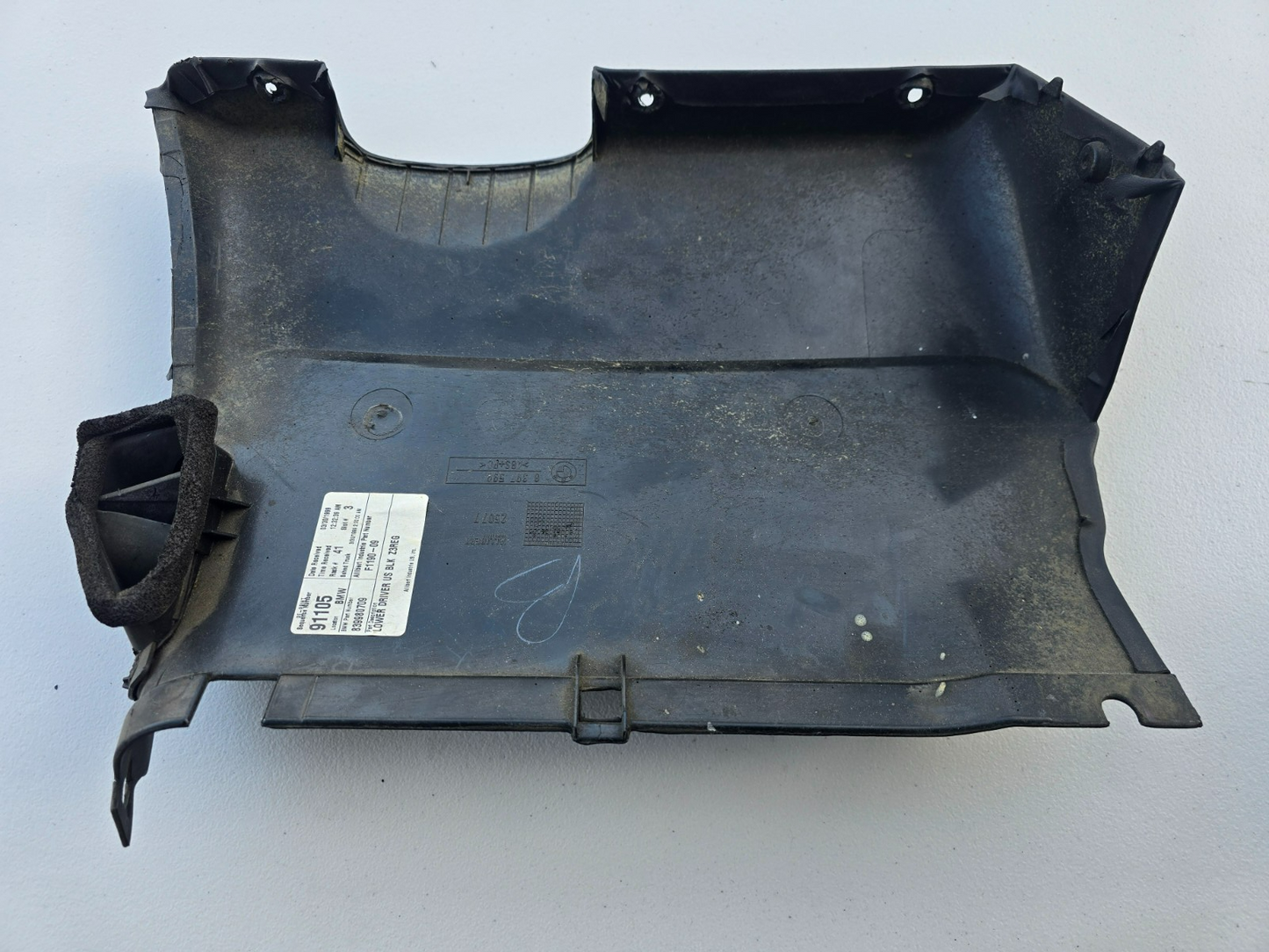 BMW OEM Z3 M Roadster Coupe Driver Knee Bolster Under Dash Panel 8397599