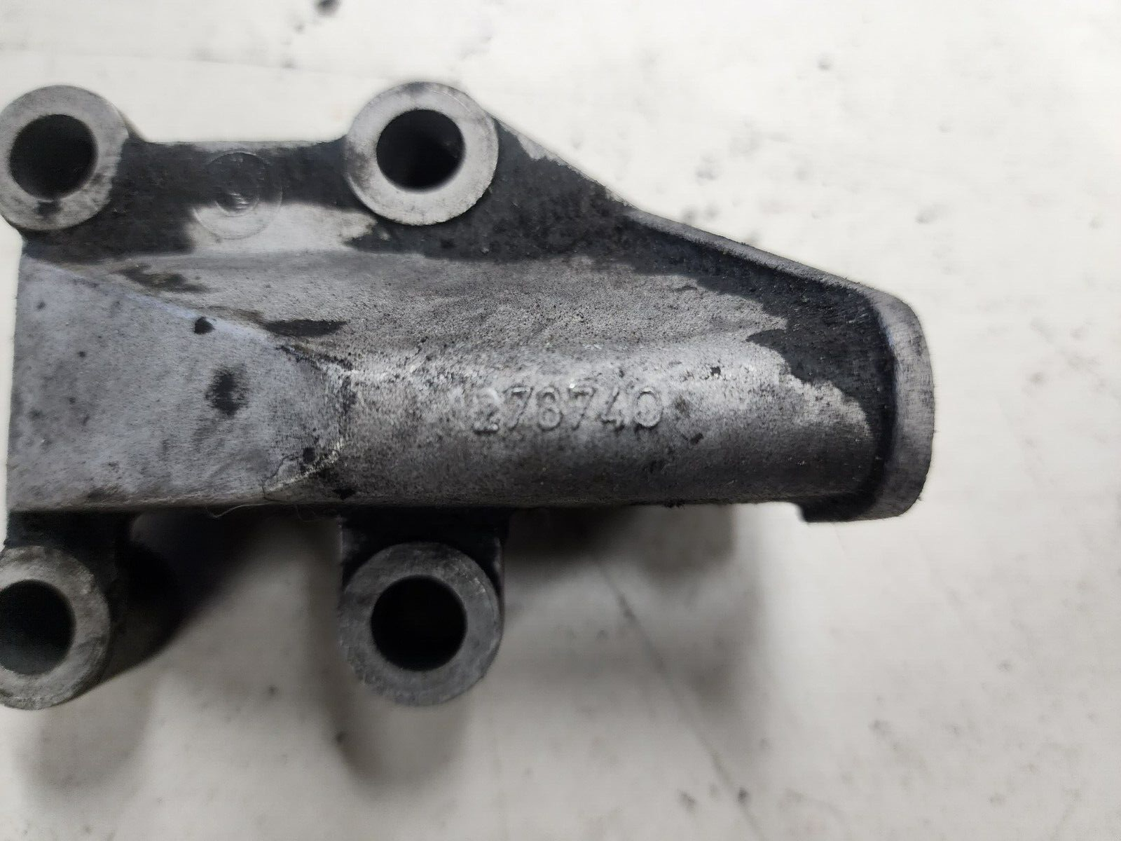 BMW E30 OEM 318i Engine Mount Bracket
