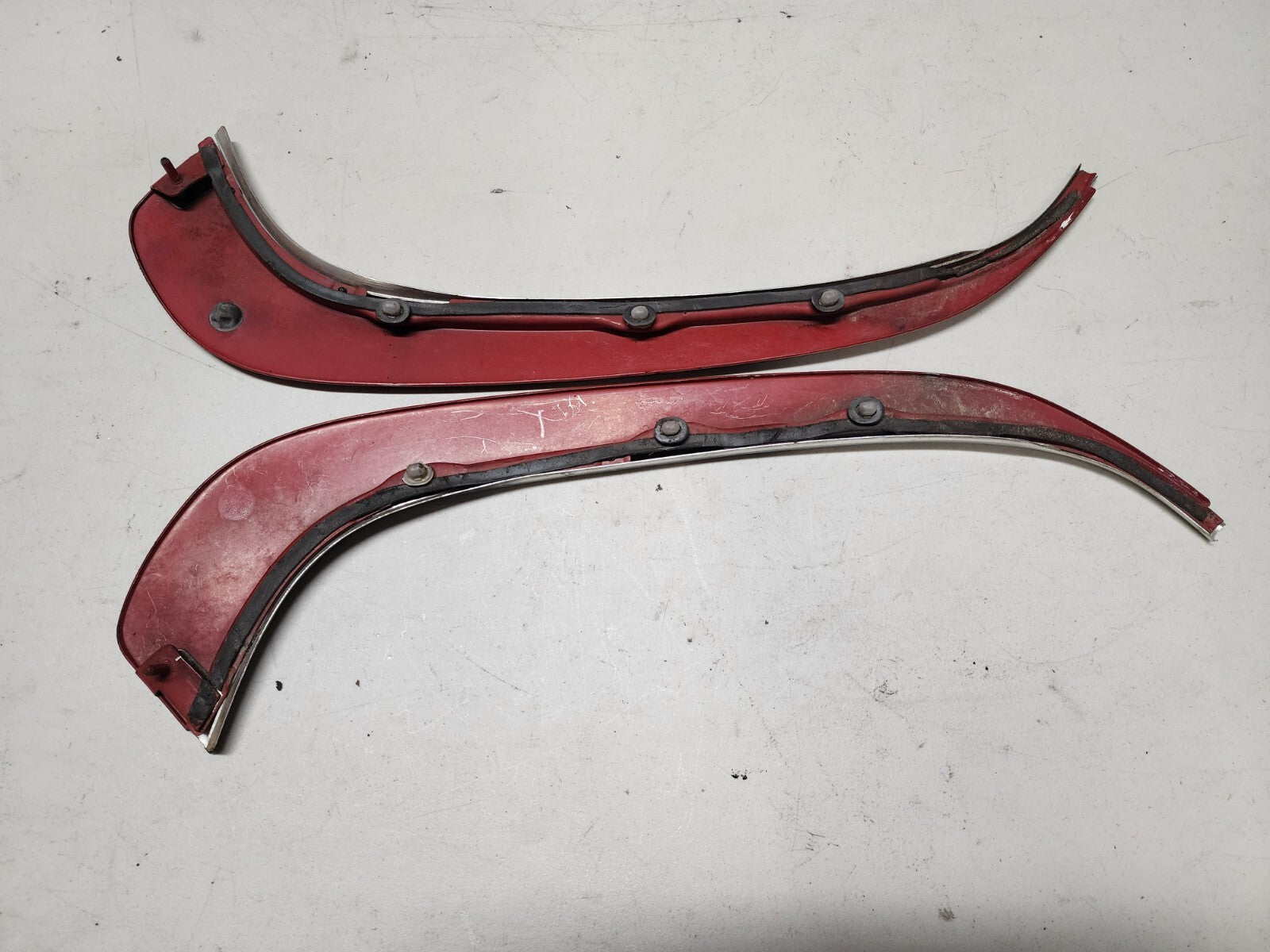 BMW E30 OEM Sedan C Pillar Window Trim Surround Set Left Right