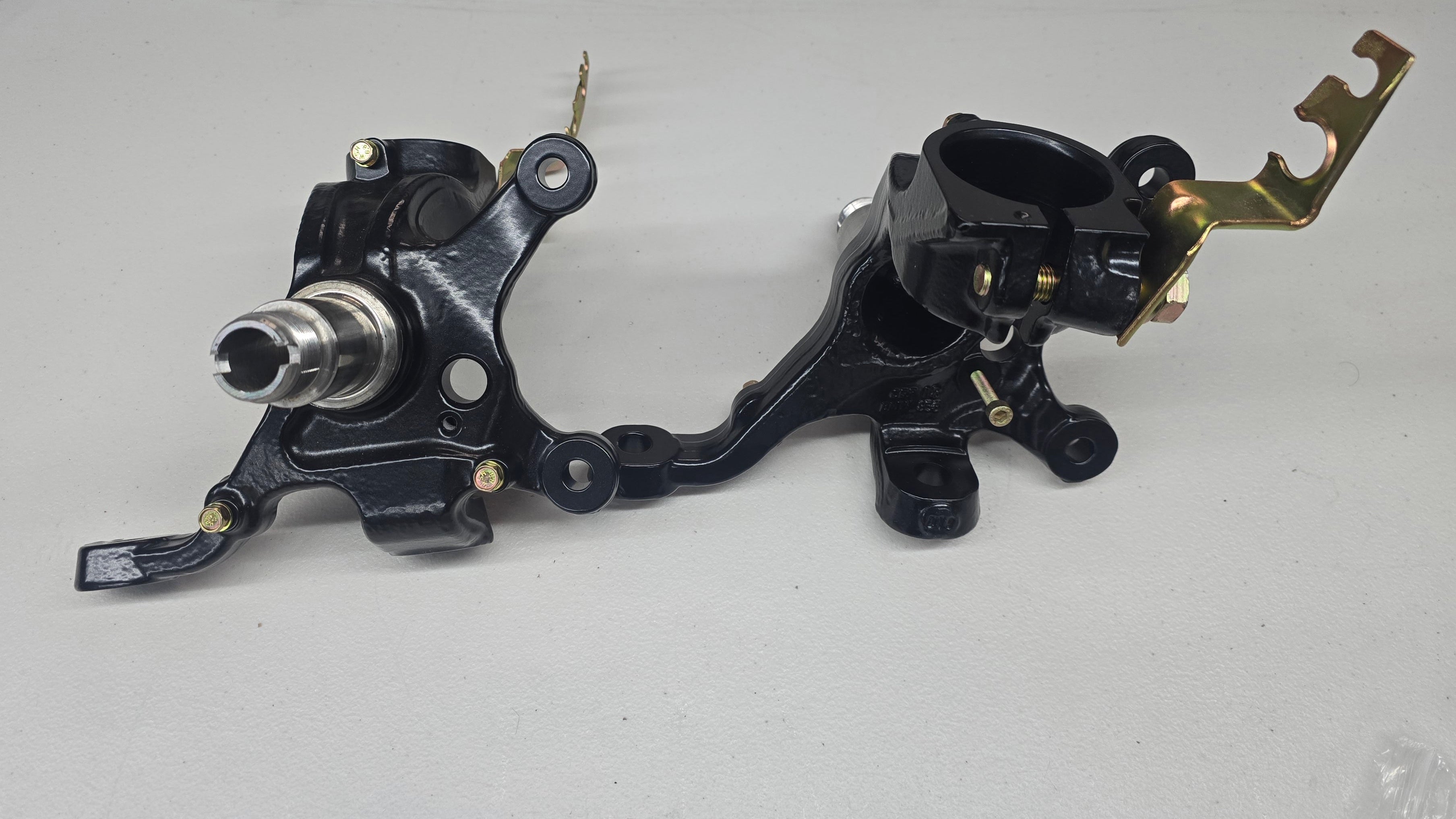 BMW E46 M3 Front Knuckles 1212229855 31212229856 – Rage It Parts