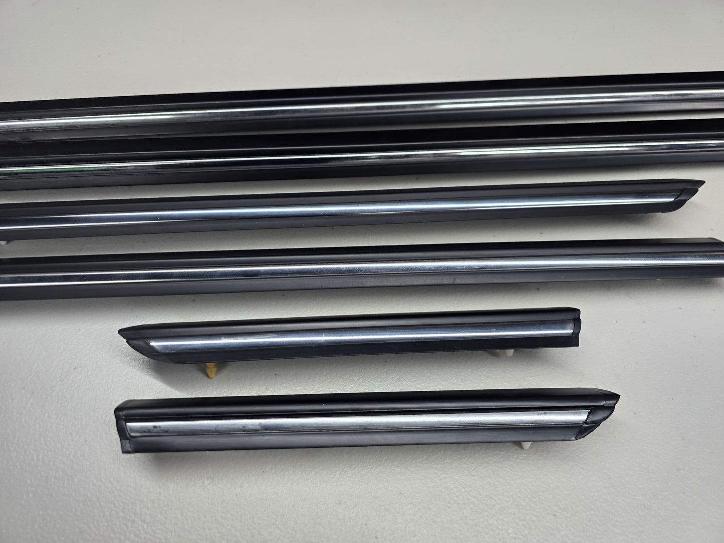 BMW E30 NOS BRAND NEW OEM Early Model Chrome Molding Set