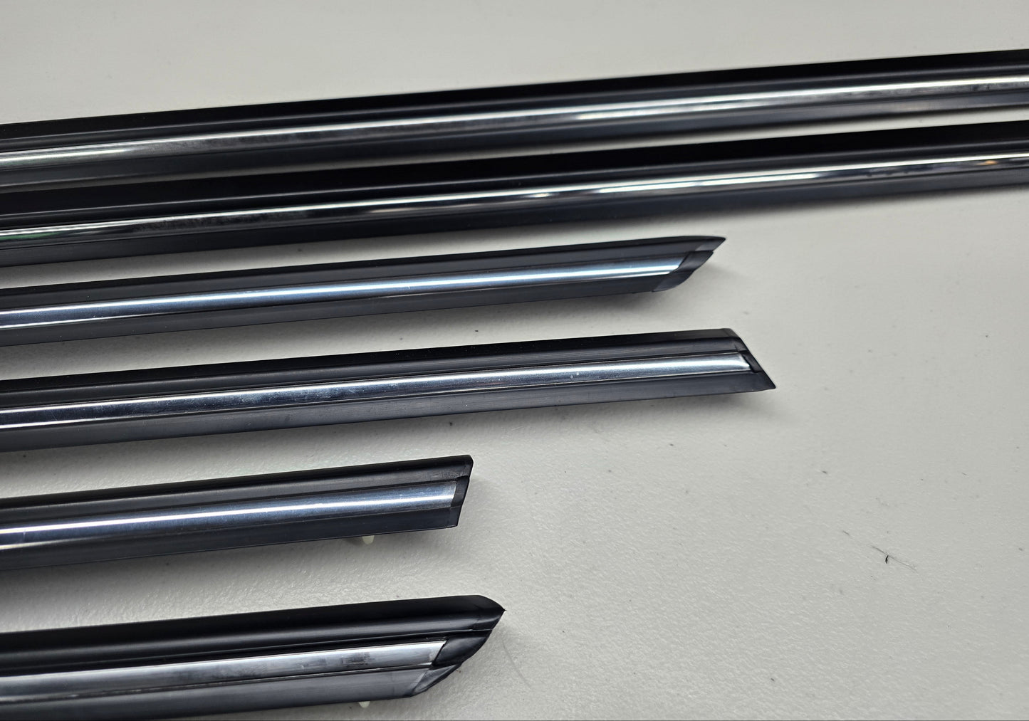 BMW E30 NOS BRAND NEW OEM Early Model Chrome Molding Set