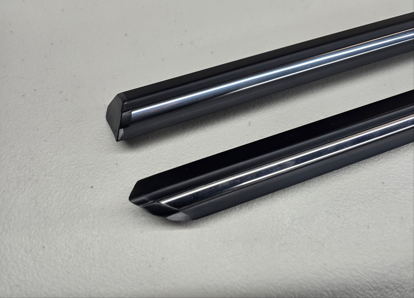 BMW E30 NOS BRAND NEW OEM Early Model Chrome Molding Set