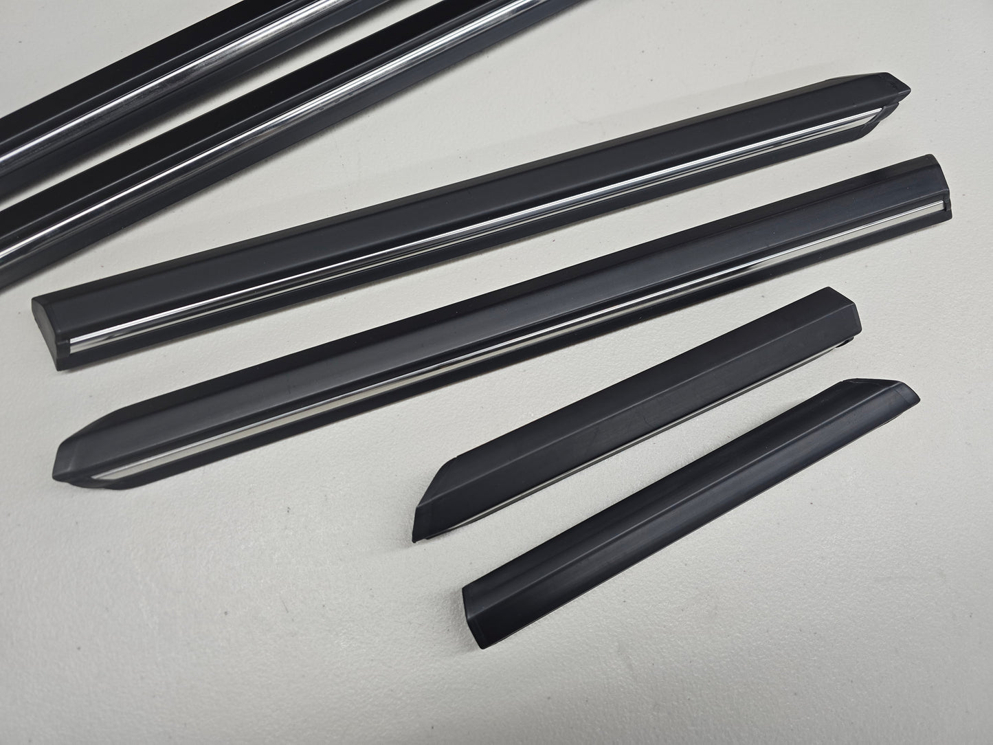 BMW E30 NOS BRAND NEW OEM Early Model Chrome Molding Set