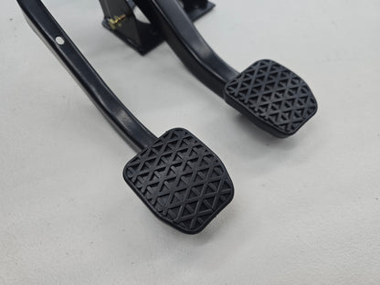 BMW Manual Brake Pedal / Clutch Pedal Rubber Pad Cover 	35211108634