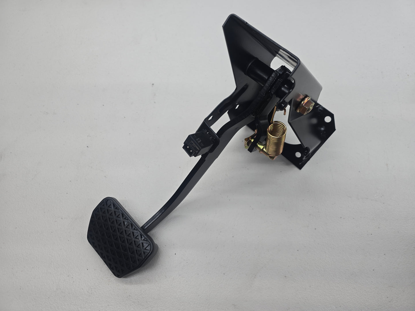 BMW E30 Rebuilt Late Model Non-Airbag Automatic Pedal Box Assembly 35111157719 35211155018