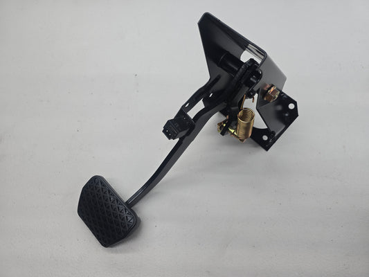 BMW E30 Rebuilt Late Model Non-Airbag Automatic Pedal Box Assembly 35111157719 35211155018