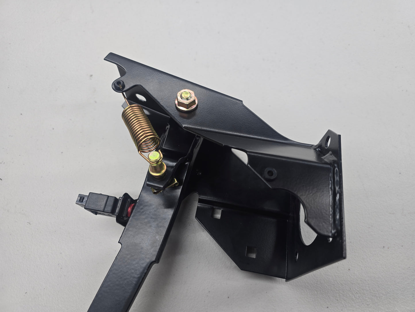 BMW E30 Rebuilt Late Model Non-Airbag Automatic Pedal Box Assembly 35111157719 35211155018