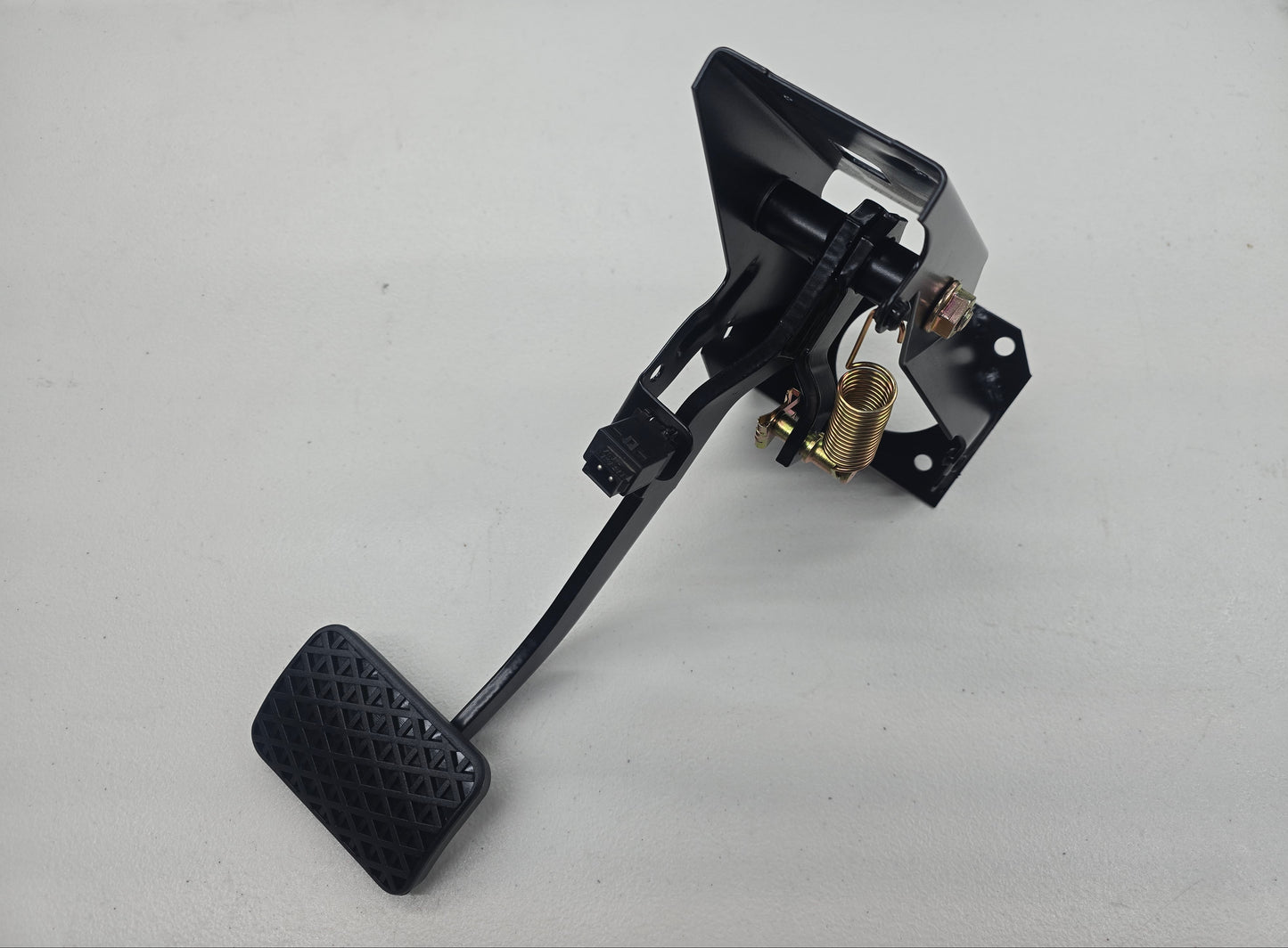 BMW E30 Rebuilt Late Model Non Airbag Automatic Pedal Box Assembly 35111157719 35211155018