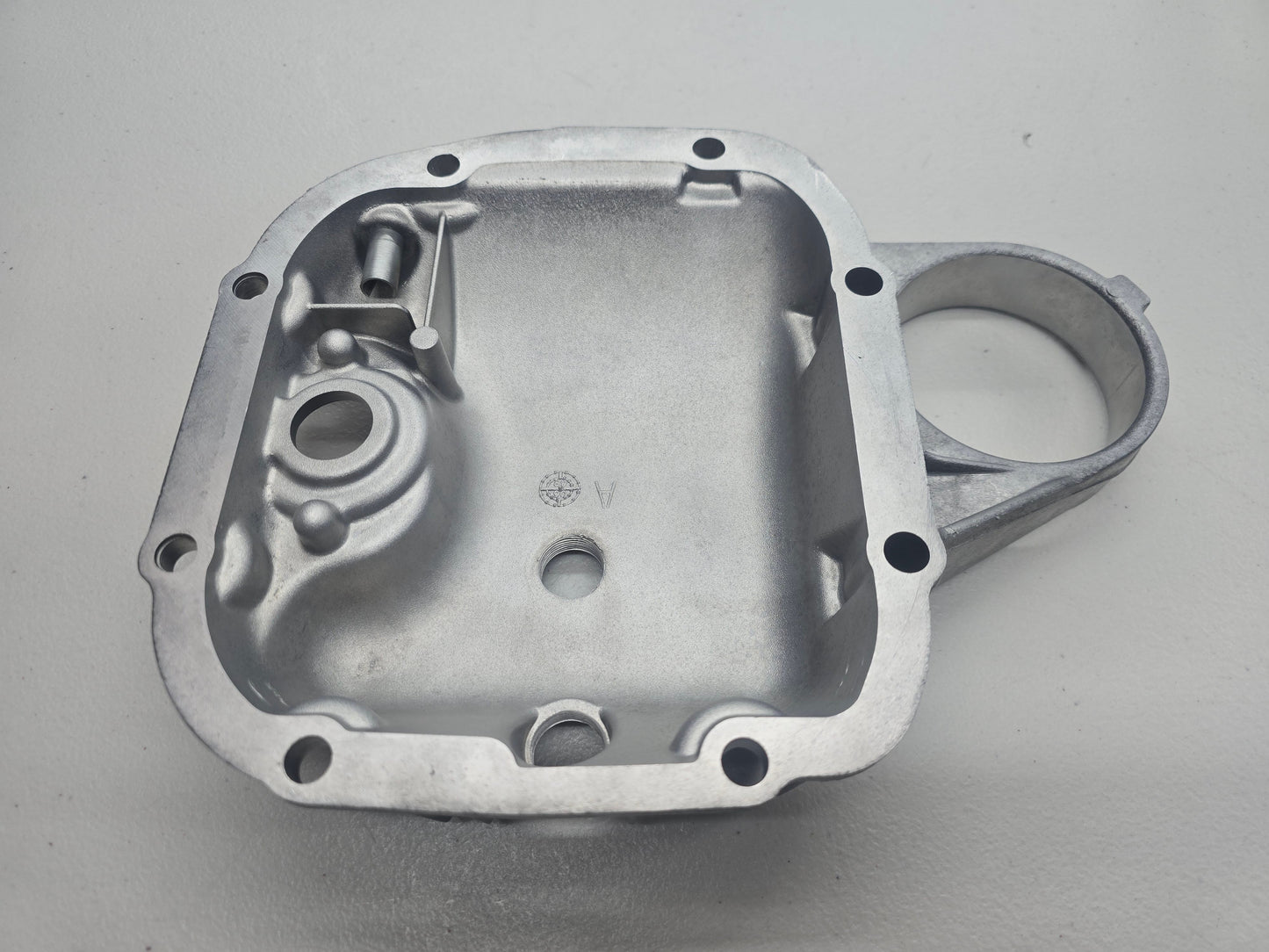 BMW E30 188mm Differential Cover 	33111210431