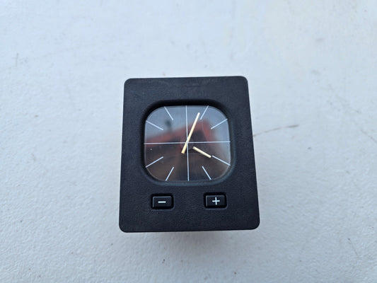 BMW E30 Euro Clock 62131376903 *Tested & Fully Working*