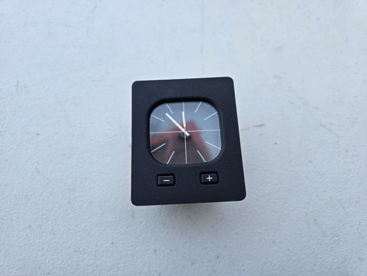 BMW E30 Euro Clock 62131376903 *Tested & Fully Working*