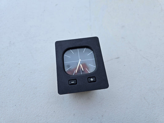 BMW E30 Euro Clock 62131376903 *Tested & Fully Working*