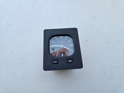 BMW E30 Euro Clock 62131376903 *Tested & Fully Working*