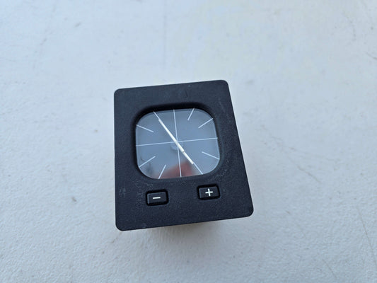 BMW E30 Euro Clock 62131376903 *Tested & Semi-Working*
