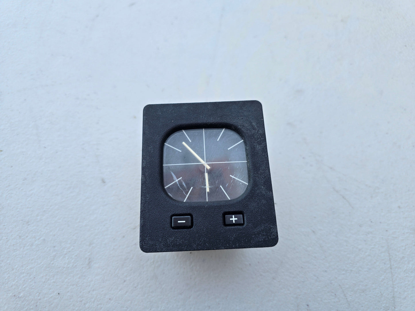 BMW E30 Euro Clock 62131376903 *Tested & Semi-Working*