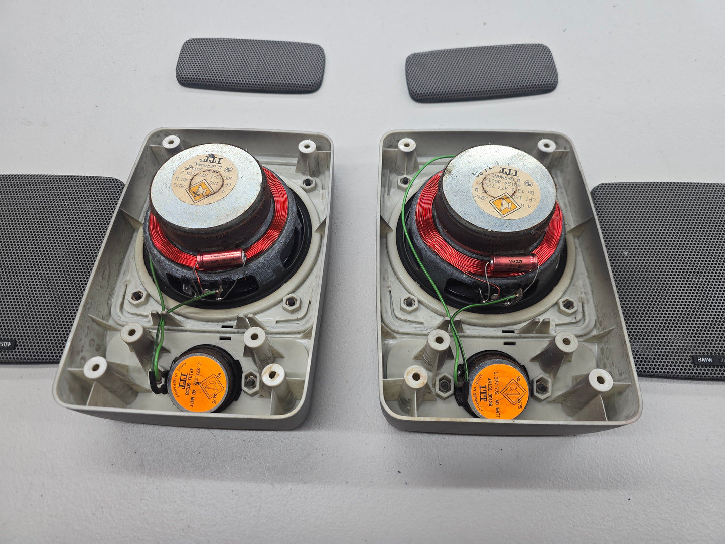 BMW E30 Premium Sound Rear Speakers 65131377769 65131381726