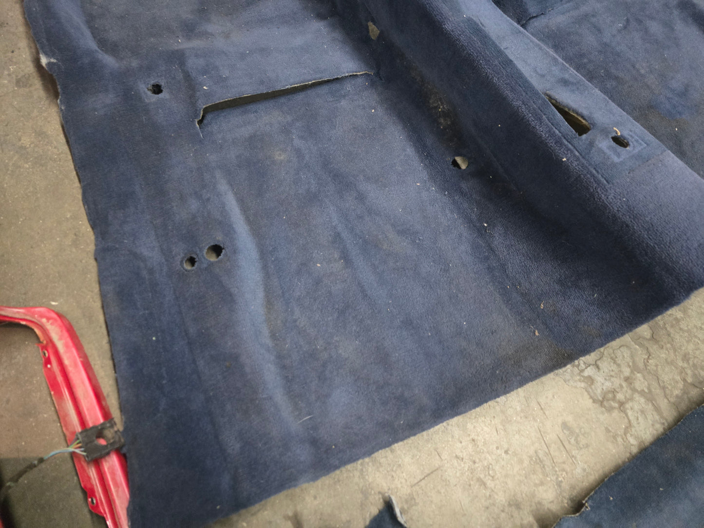 BMW E30 Sedan Pacific Blue Carpet