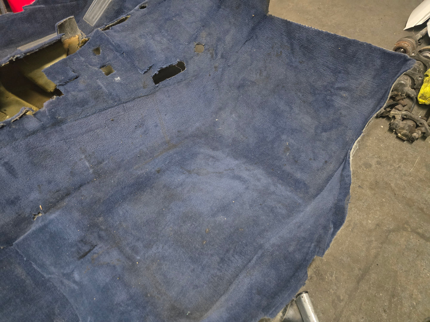 BMW E30 Sedan Pacific Blue Carpet