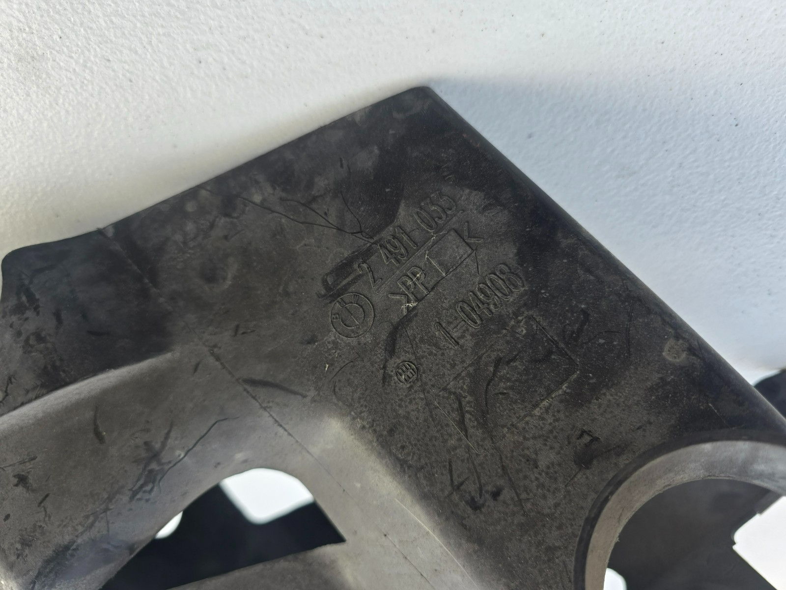 BMW OEM Z3 M Roadster Coupe Driver Headlight Air Intake Duct 2491033