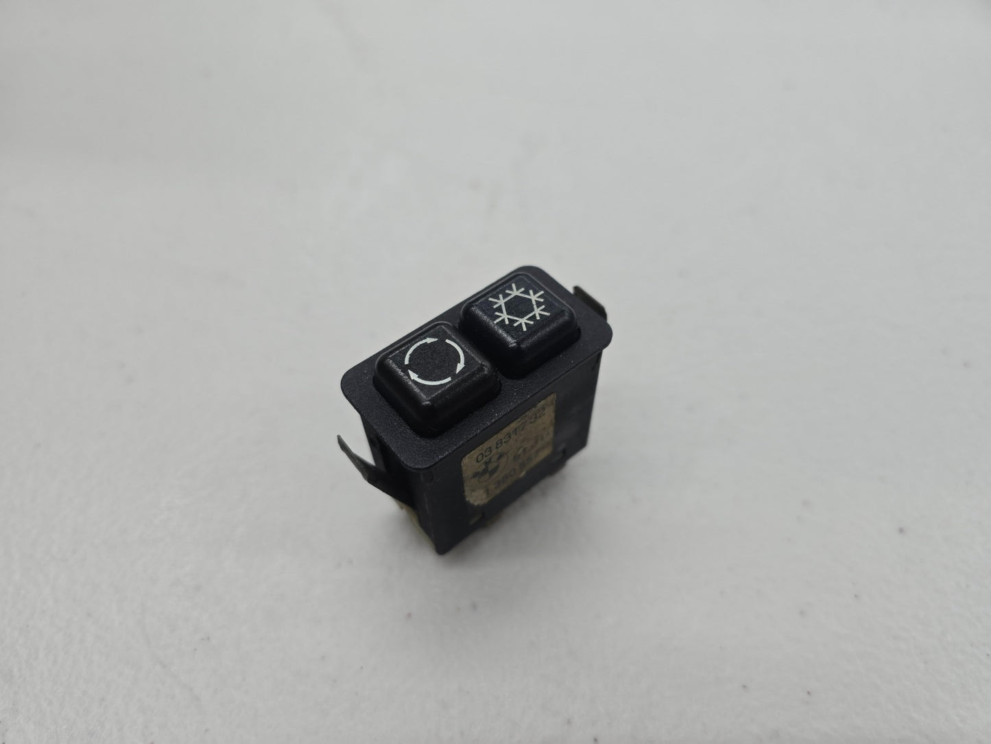 BMW E30 OEM AC Switch Air Condition Circulation Button 61311380557