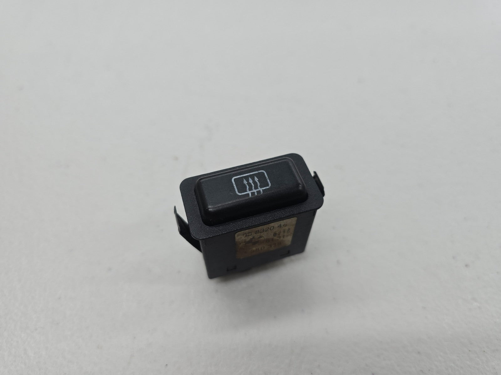 BMW E30 OEM Rear Window Defroster Switch Button 61311380338