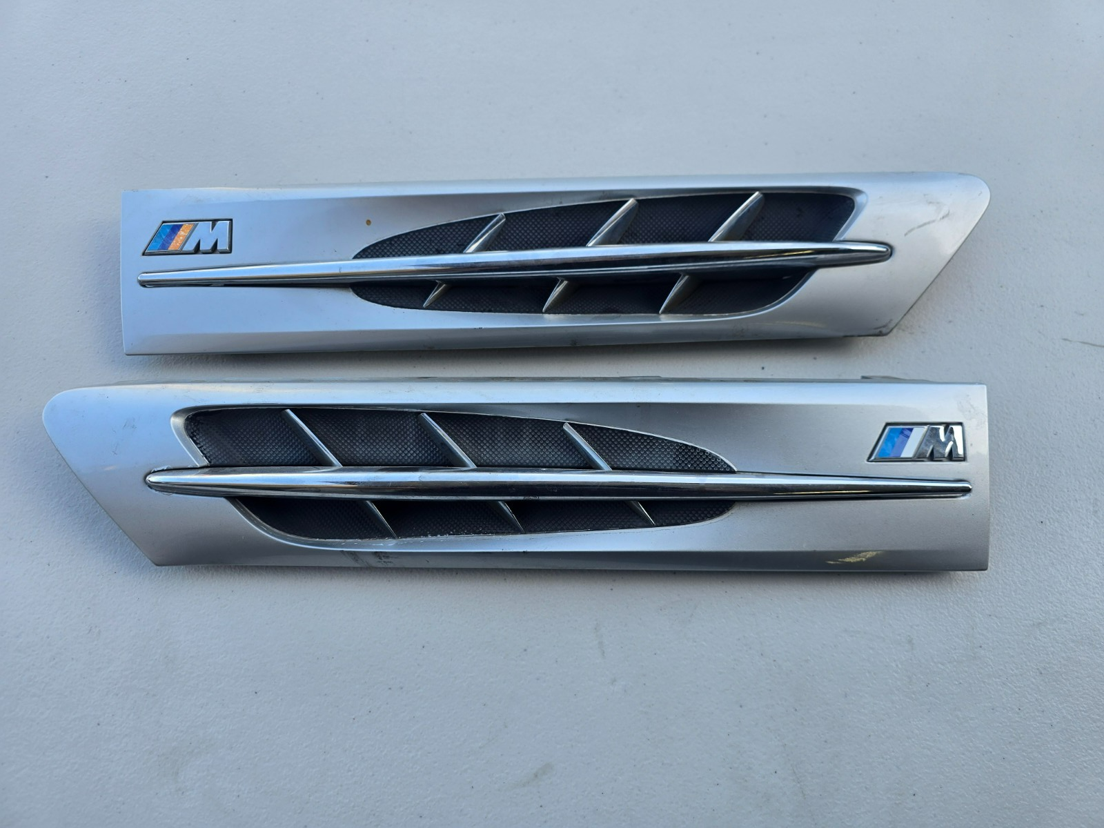 BMW OEM Z3 M Roadster M Coupe Hood Vent Side Grille Set 51132492960 51132492959