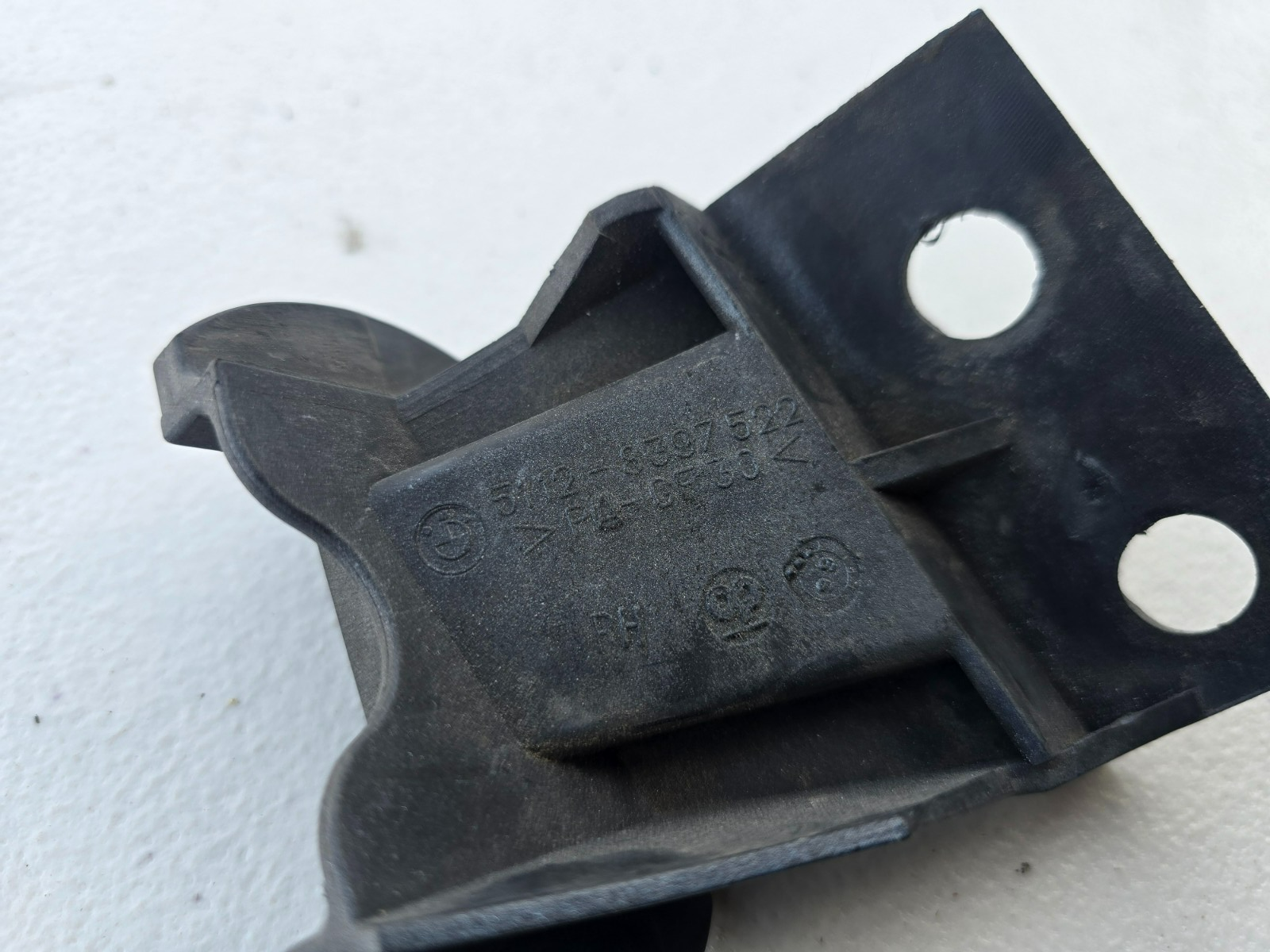 BMW OEM Z3 M Roadster M Coupe Rear Bumper Support Bracket Right 51128397522