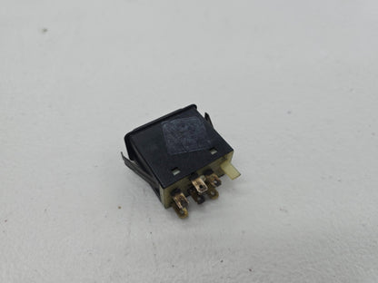 BMW E30 OEM Rear Window Defroster Switch Button 61311380338